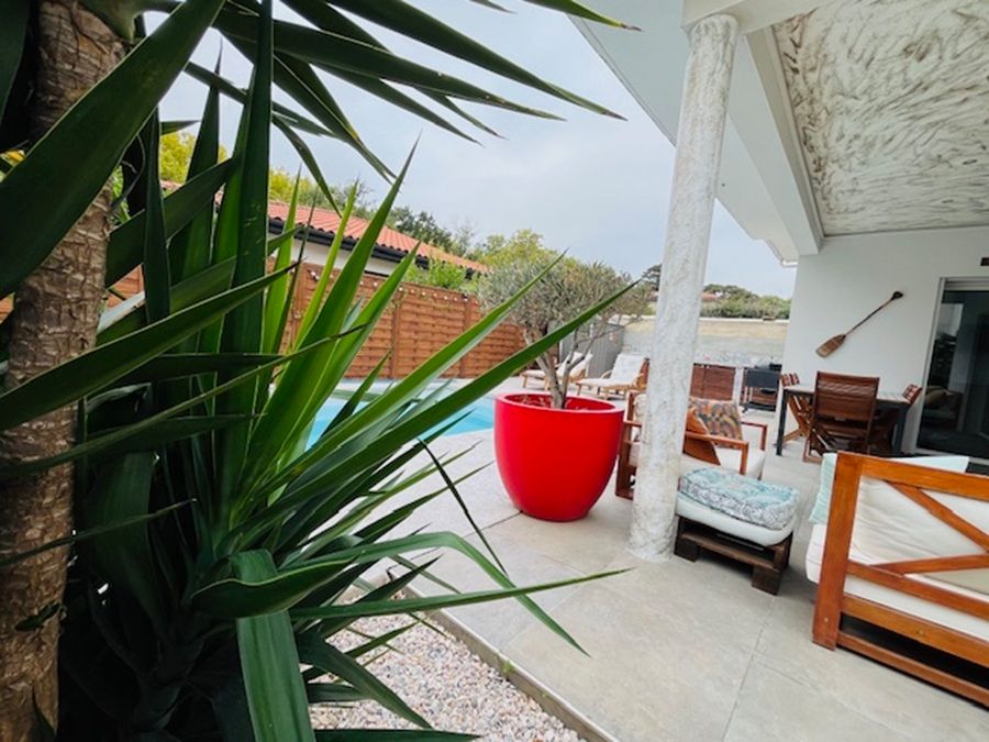CANOHES Magnifique maison de 120 m² en R+1 avec piscine au fond d'une impasse calme 3
