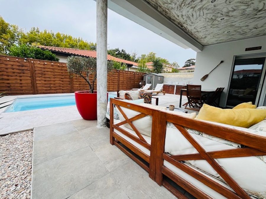 CANOHES Magnifique maison de 120 m² en R+1 avec piscine au fond d'une impasse calme 4