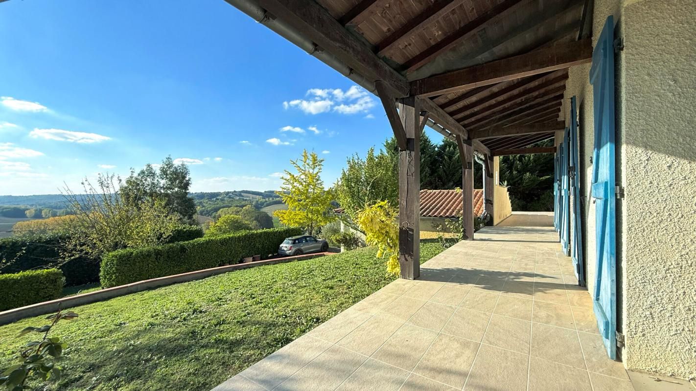 MONTVALEN À VENDRE Maison 8 pièces de 175 m2 sur parcelle de 3500 m2 à Montvalen 81630 1