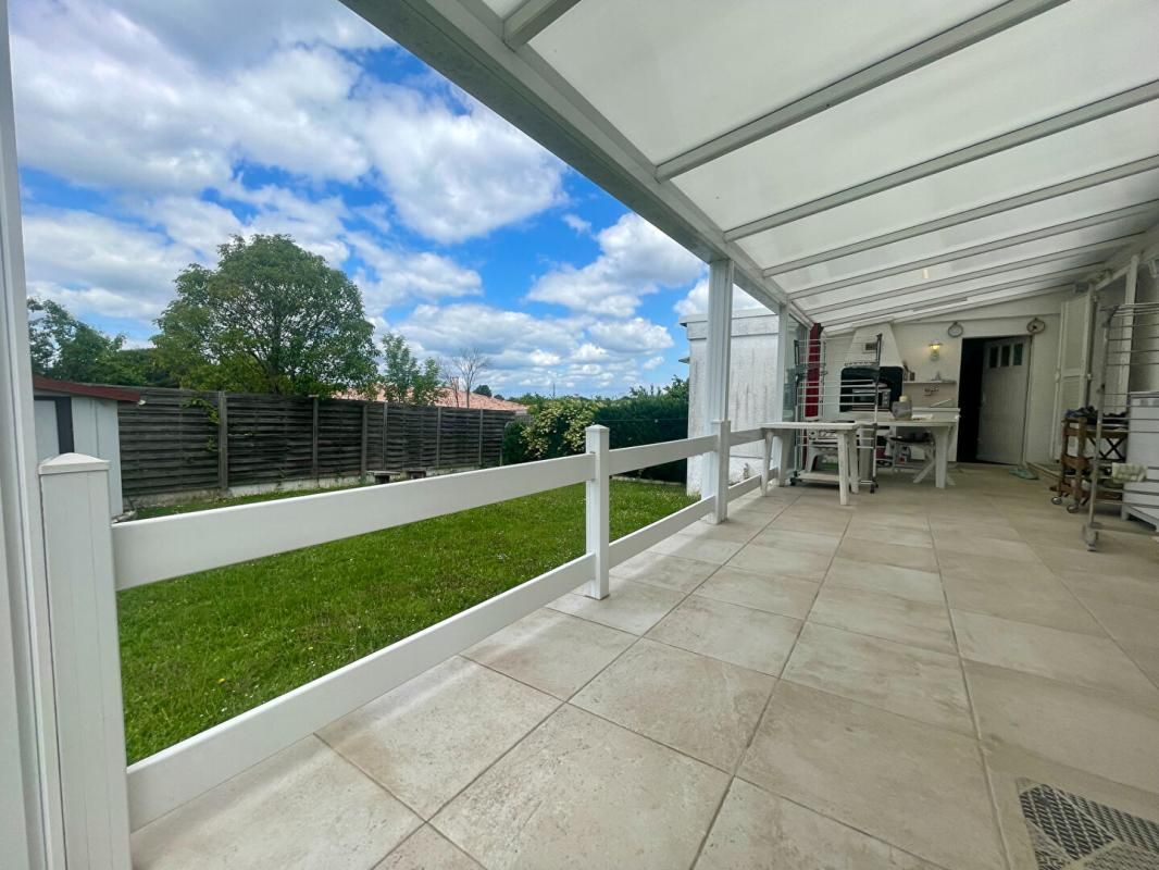 ARTIGUES-PRES-BORDEAUX Maison Artigues Pres Bordeaux 4 pièce(s) 100 m2 4