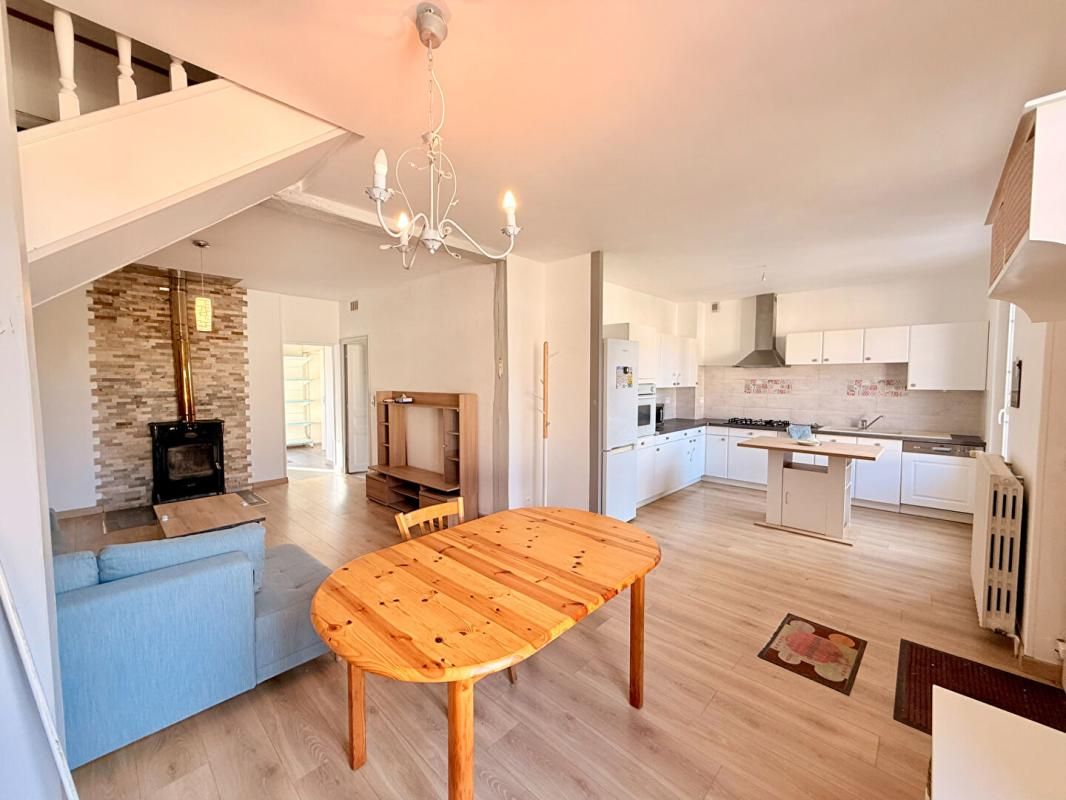 CHARMOY Maison sur sous-sol 5 pièces 4 chambres 110 m2 1