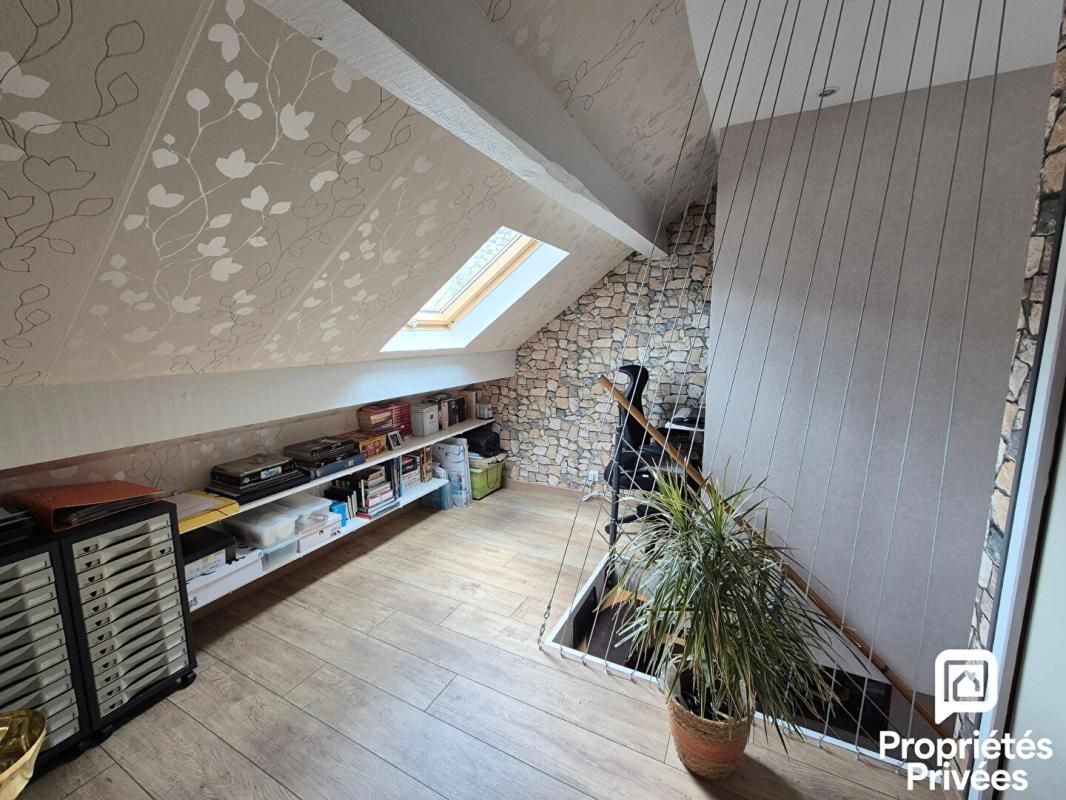 COLLONGES Appartement triplex 93m2 - Collonges 01550 4