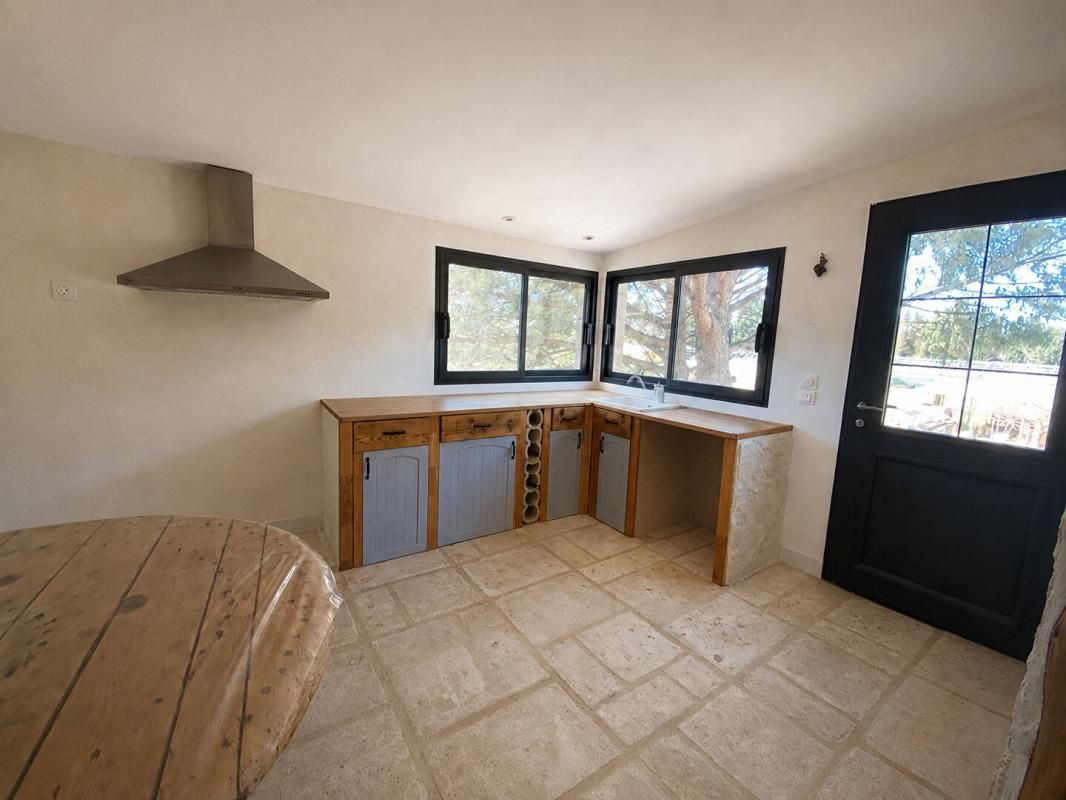 CHATEAURENARD Maison en Campagne 134 m2 sur 11 522 m2 de terrain 4