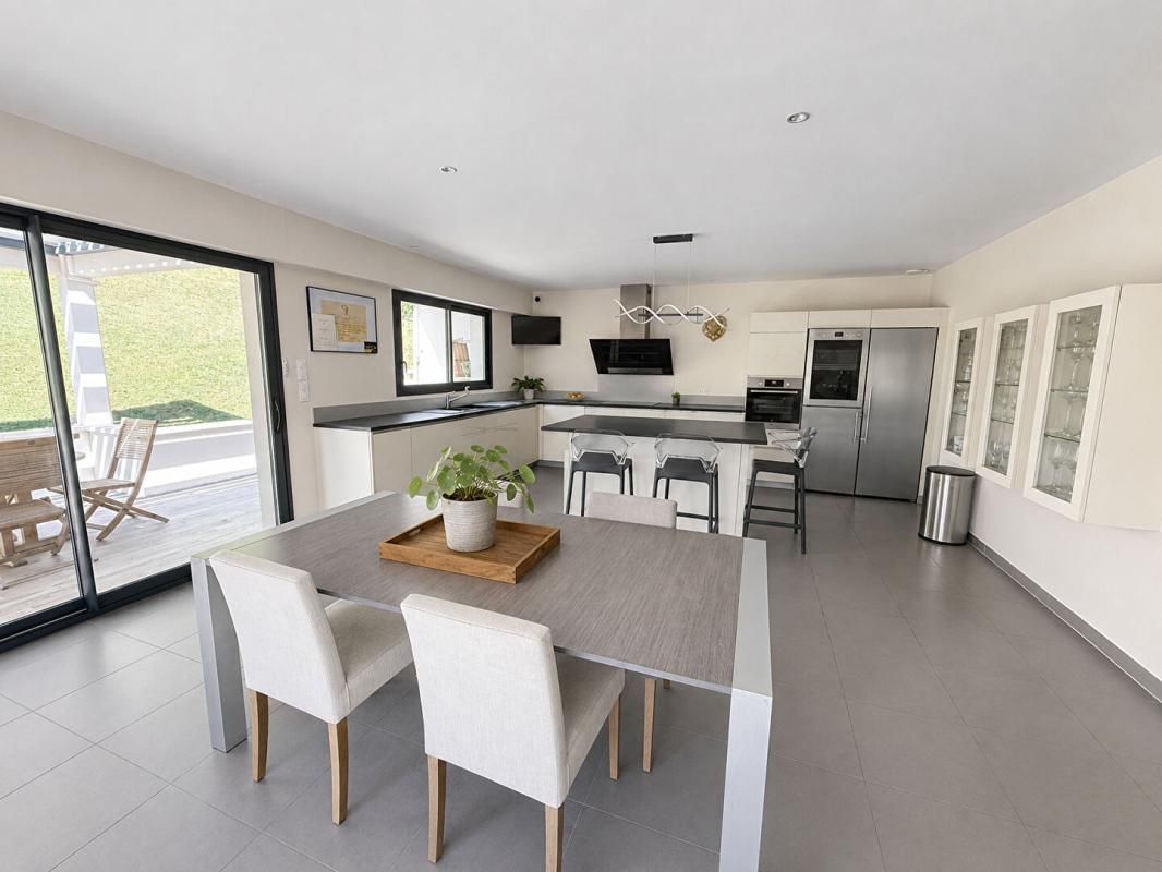 ANGOULEME Maison Angouleme 4 pièce(s) 140 m2 3