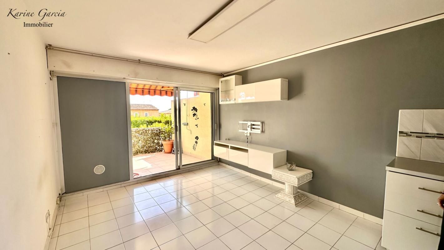 BANDOL BANDOL - PROXIMITE CENTRE VILLE ET COMMERCES - STUDIO 24 M² - PARKING PRIVATIF 4
