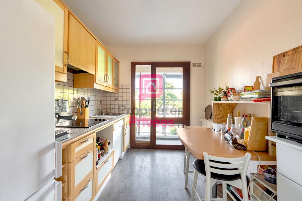 BORDEAUX Appartement Bordeaux 3 pièce(s) 80 m2 2