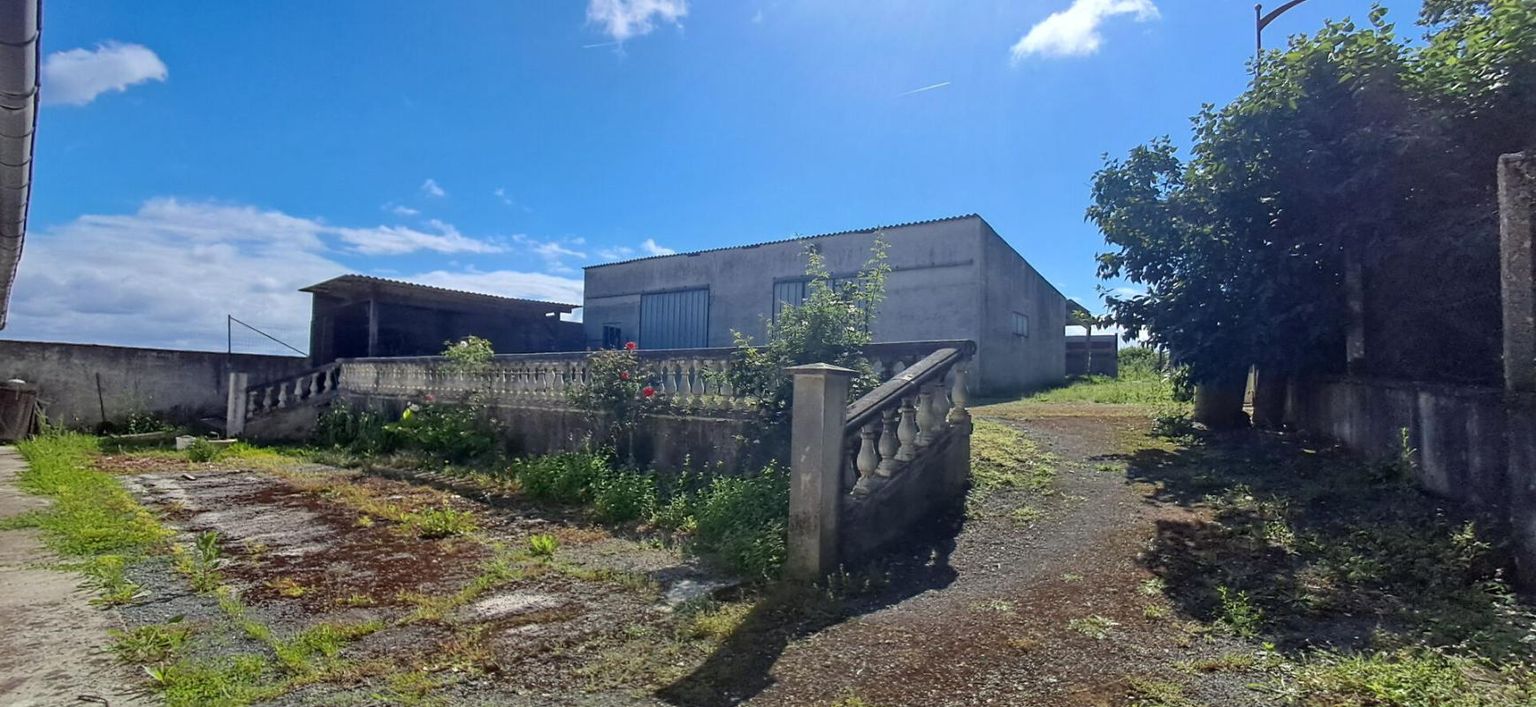 LONZAC Maison Lonzac 3 pièce(s) 90.5 m2 Bâtiment agricole 160m² et terrain1700m² 1