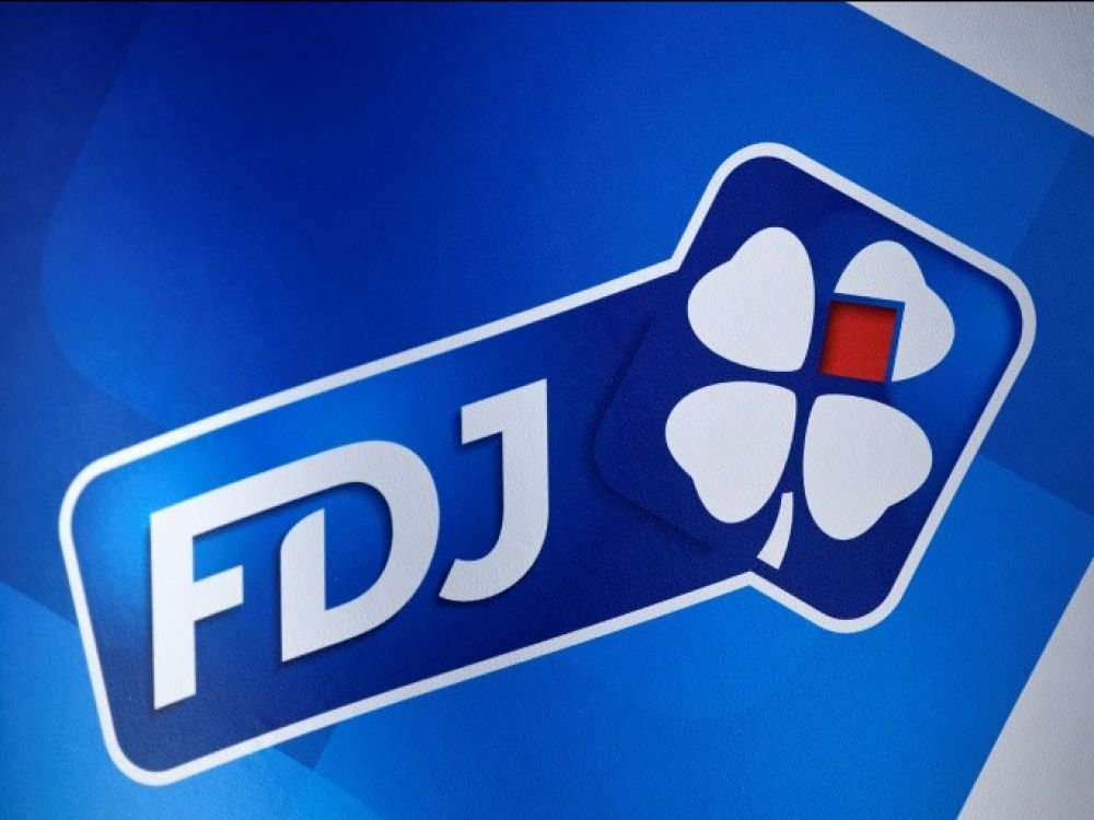 CHALON-SUR-SAONE 71100 CHALON SUR SAONE - Fonds de commerce Tabac - Presse - FDJ - 2