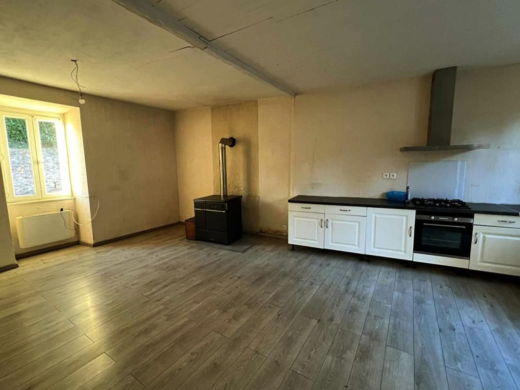 SARRAZAC Maison de village Sarrazac 6 pièce(s) 110 m2 2