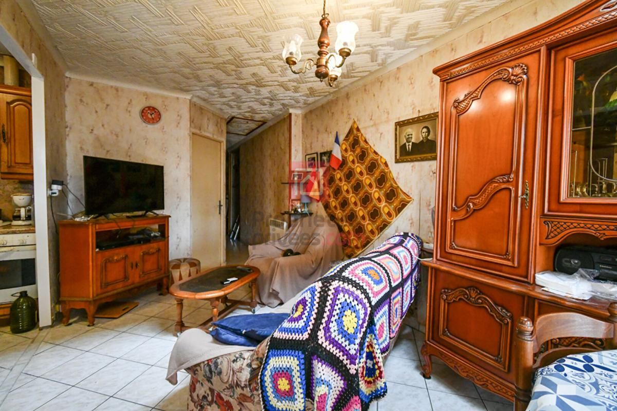 TREMBLAY-EN-FRANCE À VENDRE MAISON INDIVIDUELLE AVEC JARDIN, VÉRANDA ET GARAGE À TREMBLAY-EN-FRANCE 2