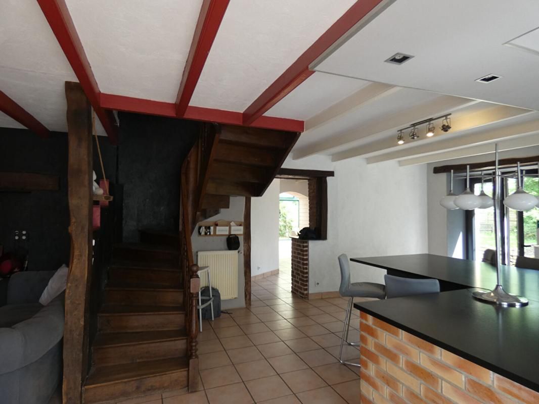 PLESLIN-TRIGAVOU A 15mns de DINARD, maison en pierre, très bon état, 8 pièces et 6 chambres ! 4