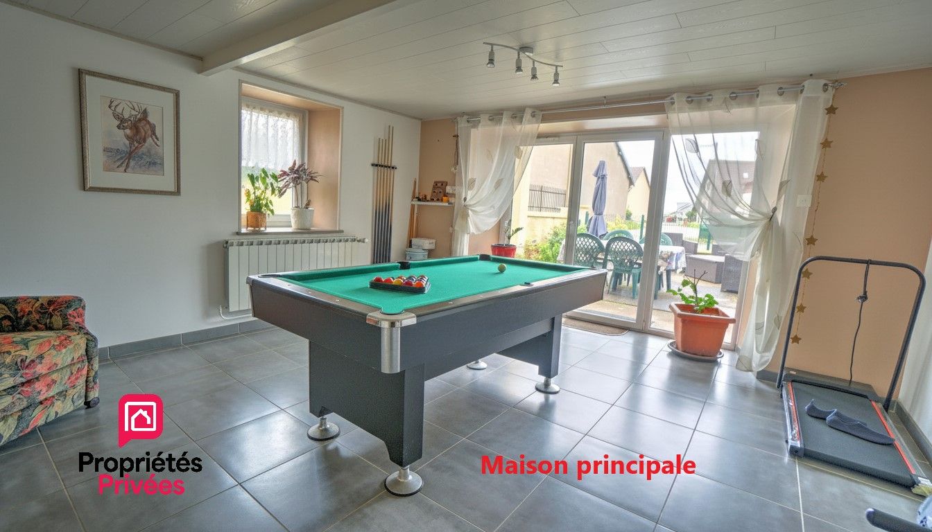 LACHAPELLE-SOUS-CHAUX Ensemble immobilier 4