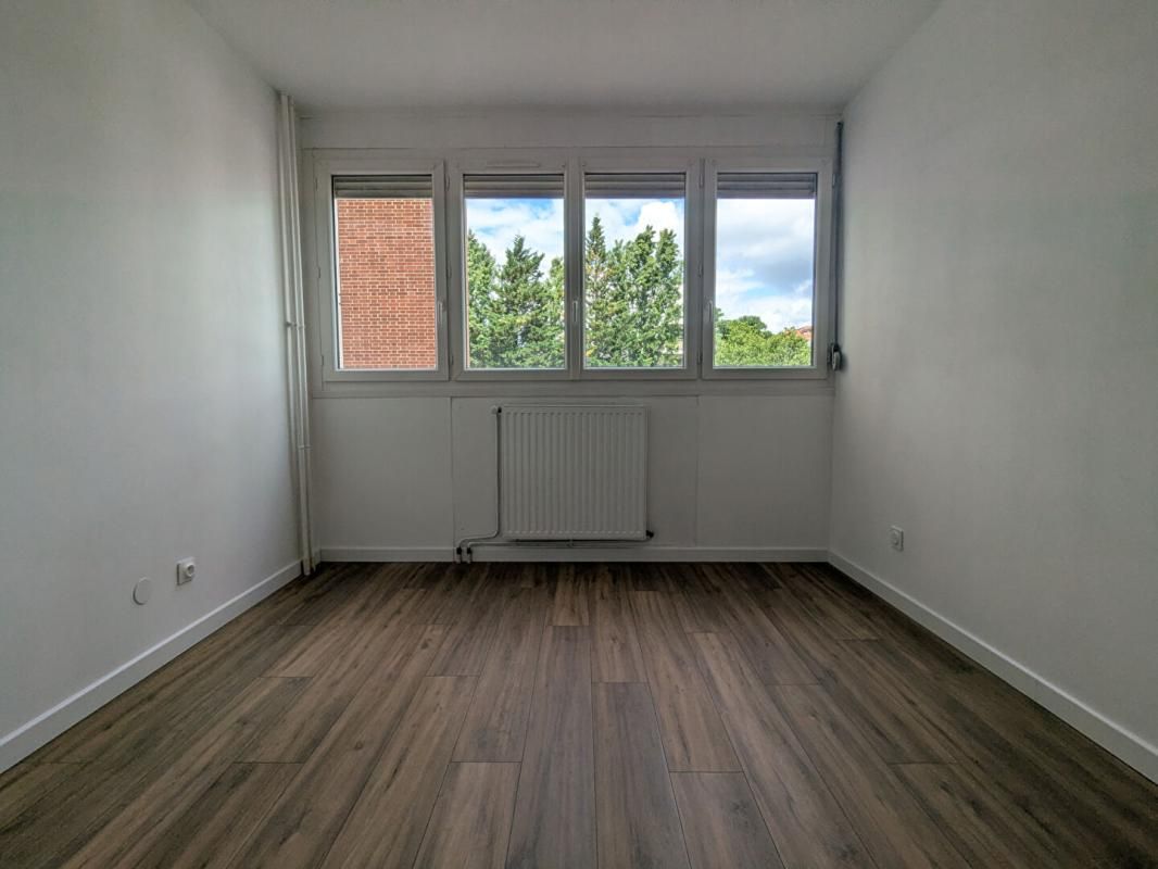 SAINTE-FOY-LES-LYON Joli T2 bis appartement entièrement rénové à neuf - CHARCOT 4