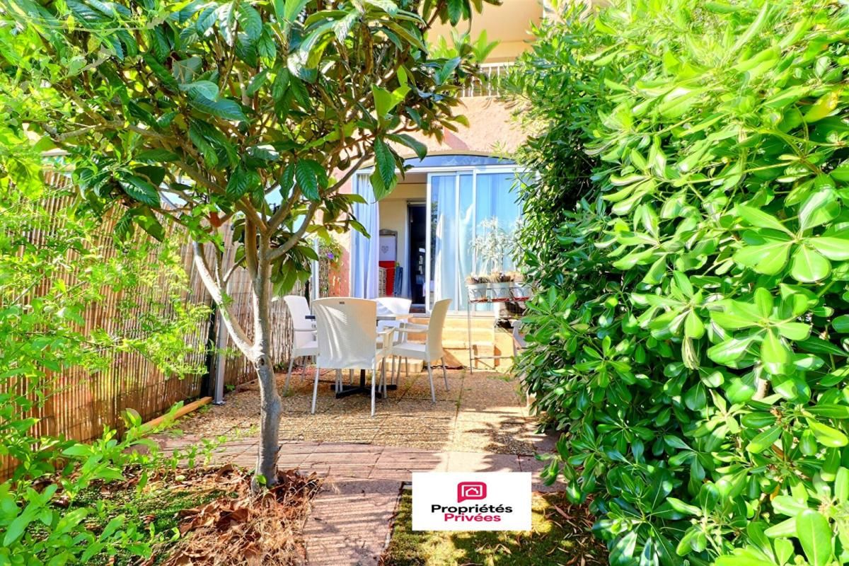 BANDOL Appartement Bandol 1 pièce(s) 21.66 m2 avec jardin - cave et parking 1