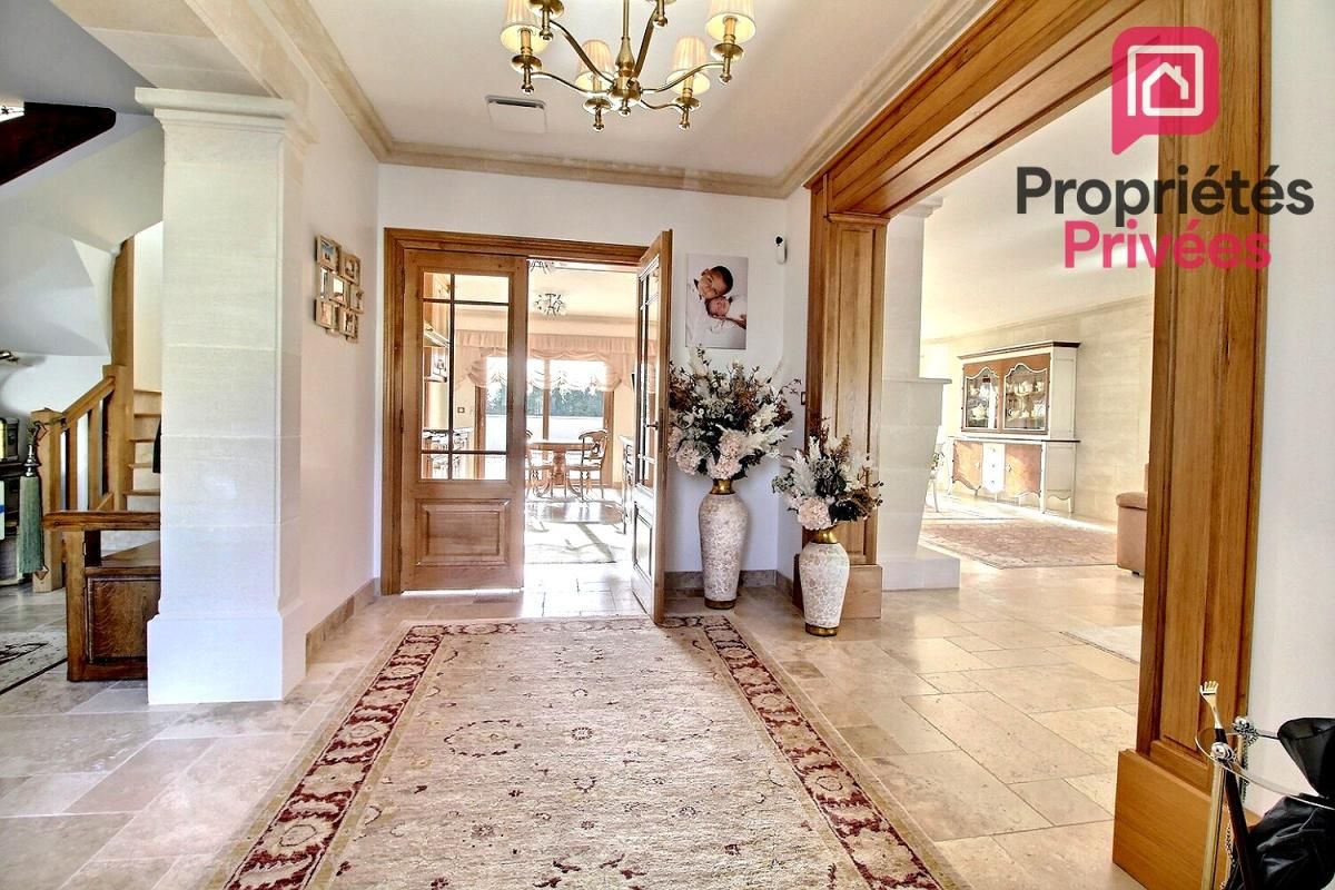 AMILLY A 1h de Paris - A VENDRE ELEGANTE MAISON CONTEMPORAINE d'environ 195 m2, GARAGE, TERRAIN 1535 m2 2