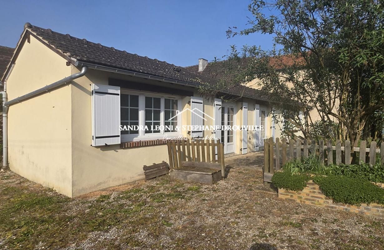 MAINTENON PROCHE MAINTENON - SAINT PIAT CHARMANTE MAISON DE 52 m² 2