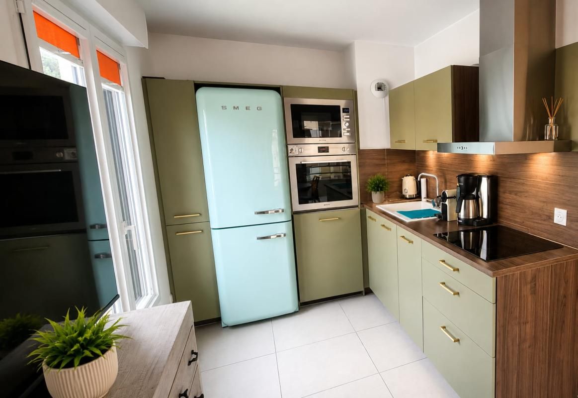 ANTIBES Appartement T3 de standing avec garage 2