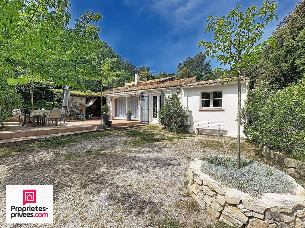 RIANS Rians villa T5 avec piscine sur 3515 m² calme sans vis à vis 2