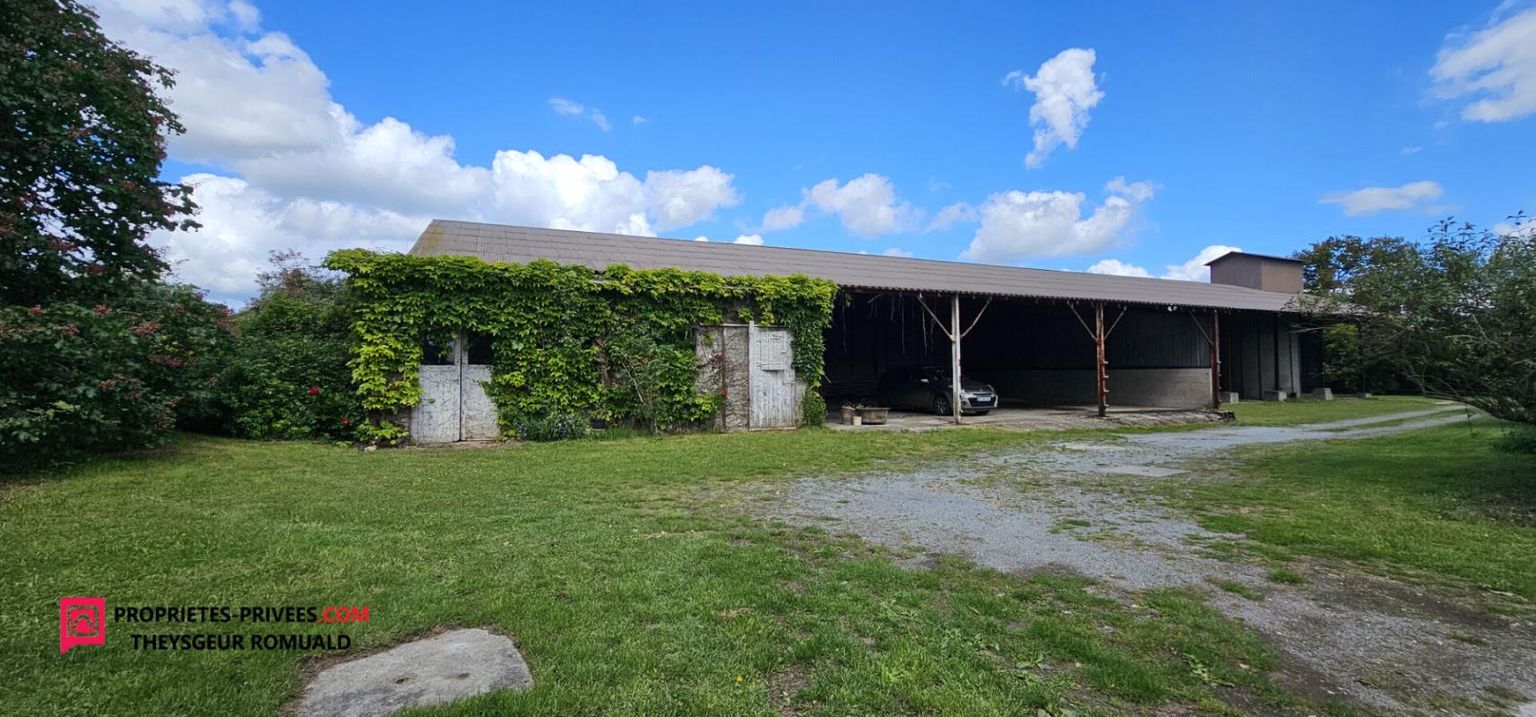 EGREVILLE Corps de ferme 7 pièce(s) 190 m2 1