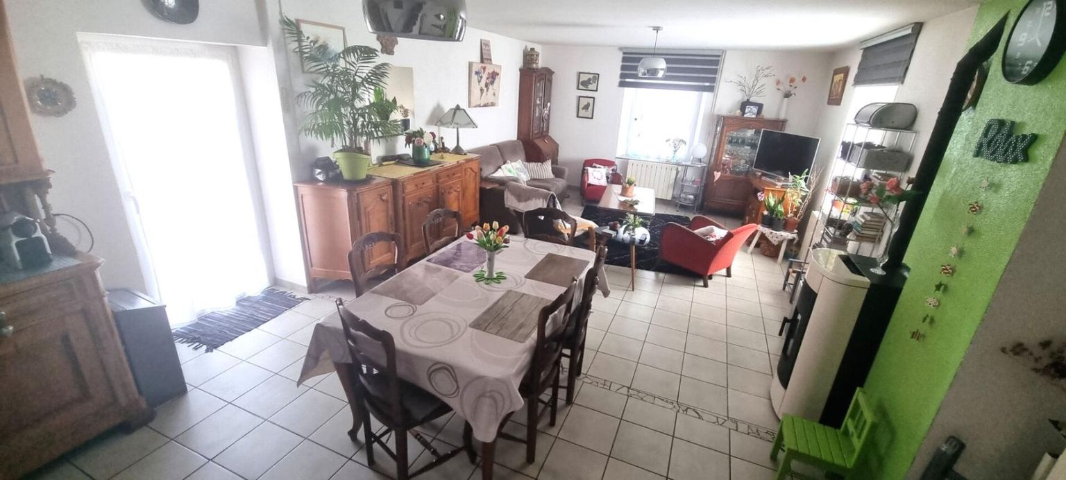 BETHONCOURT Maison de caractère - très soignée avec sa grange - CLASSE D 3
