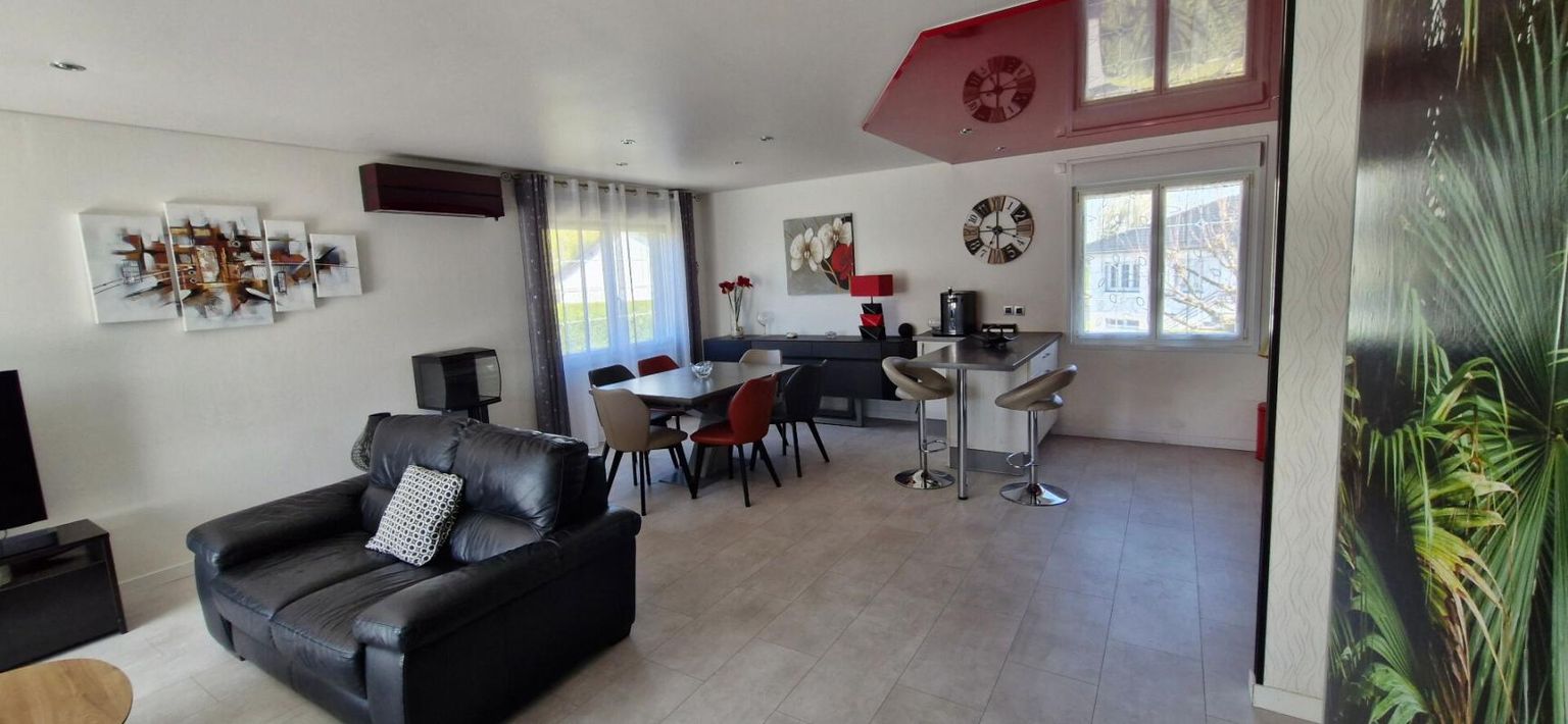 CONFLANS-EN-JARNISY Maison Conflans-en-Jarnisy 6 pièces 120 m2 4
