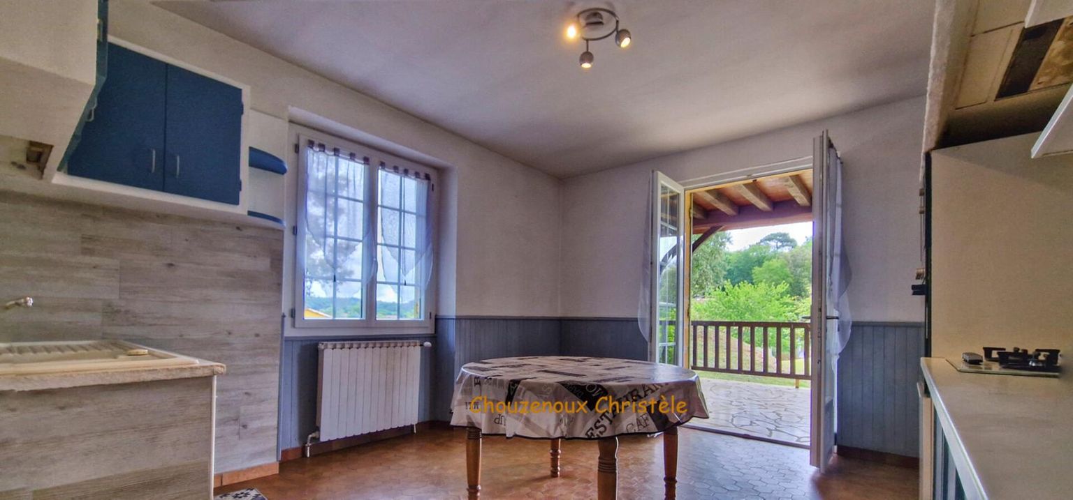 VEYRIGNAC 24370 Veyrignac : Maison en pierre du paysavec studio ,10 pièce(s) 194 m2 2