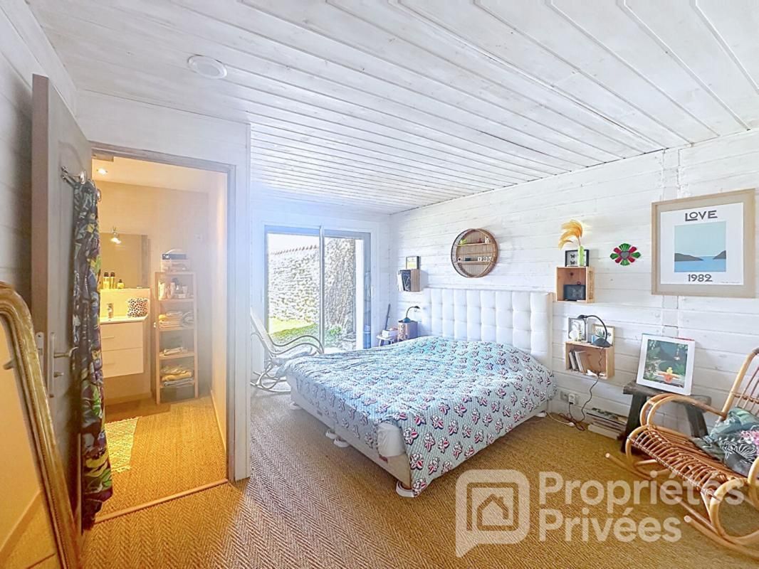 ANDILLY Maison de caractère pierres et bois 145 m² 4