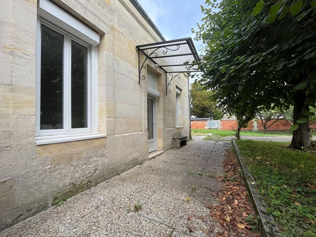 LE BOUSCAT Echoppe Le Bouscat 5 pièces 126 m2 sur une parcelle de 540 m2 avec garage et stationnement 2