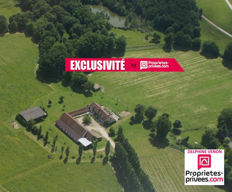 Exclusivité - Propriété avec beaucoup de cachet proche de Tigy ; Longère, Ecuries, piste d'entrainement, prés, bois et plan d'eau sur  20 hectares environ
