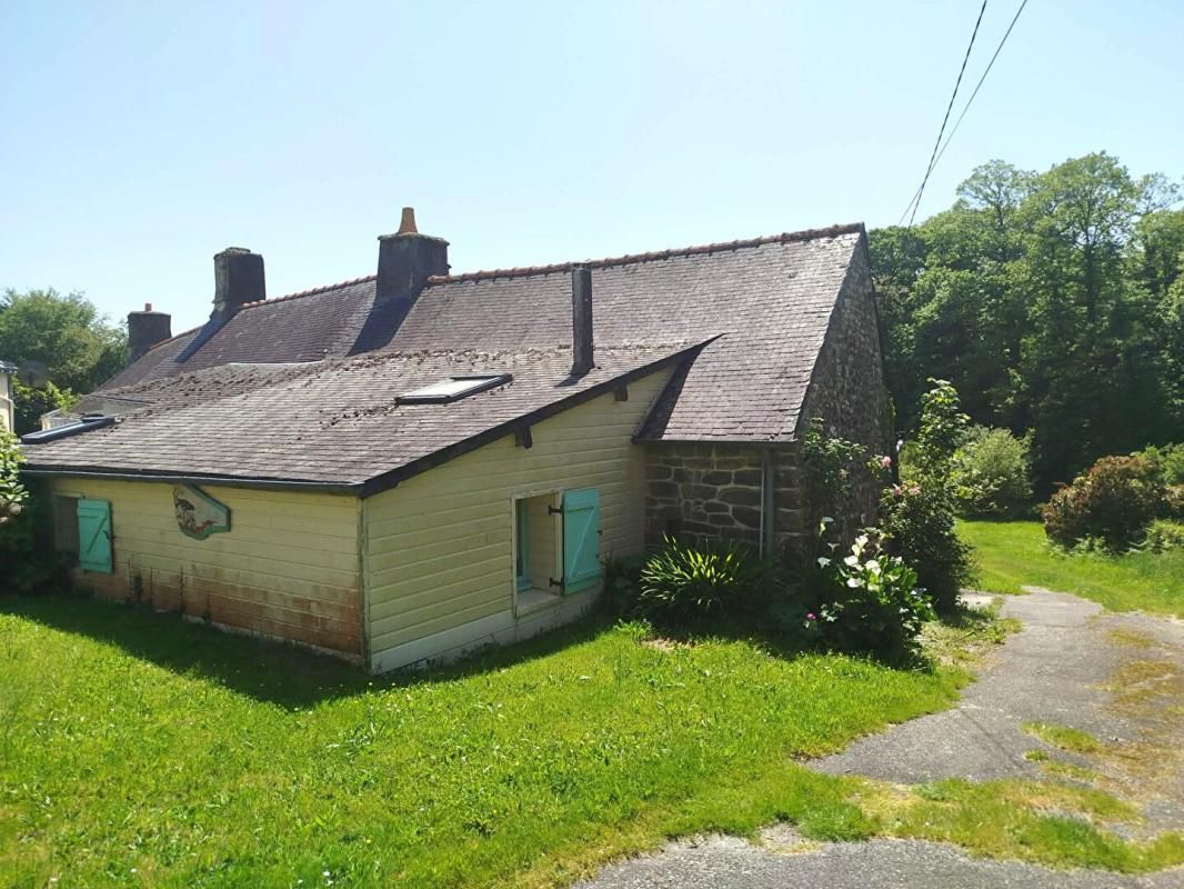 SEGLIEN Maison de campagne avec terrain 2