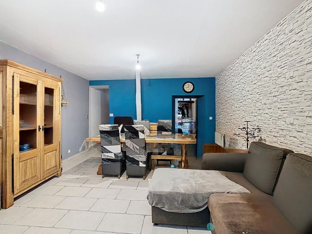 LAIGNEVILLE APPARTEMENT T2 - 42.3M² - RDC - 1 CHAMBRE - 1 PLACE DE PARKING PRIVATIVE - 60290 LAIGNEVILLE 2