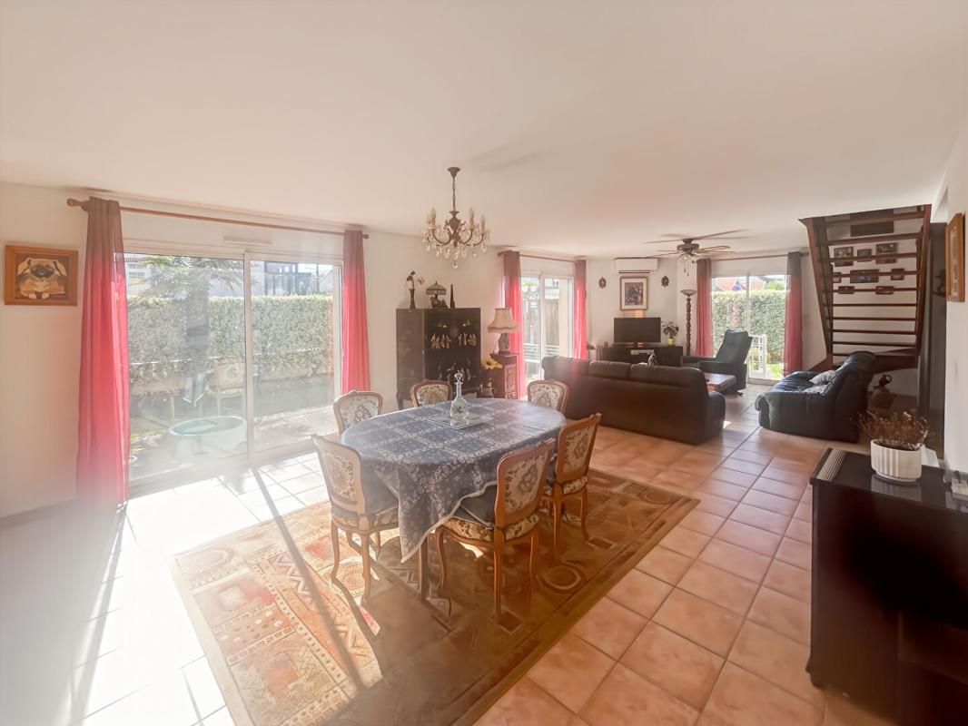 SAINT-BREVIN-LES-PINS Maison Saint Brevin Les Pins 5 pièce(s) 130 m2 centre ville 4