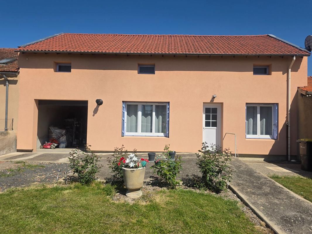 LE MAYET-D'ECOLE Maison Le Mayet D Ecole 3 pièce(s) 62 m2 1
