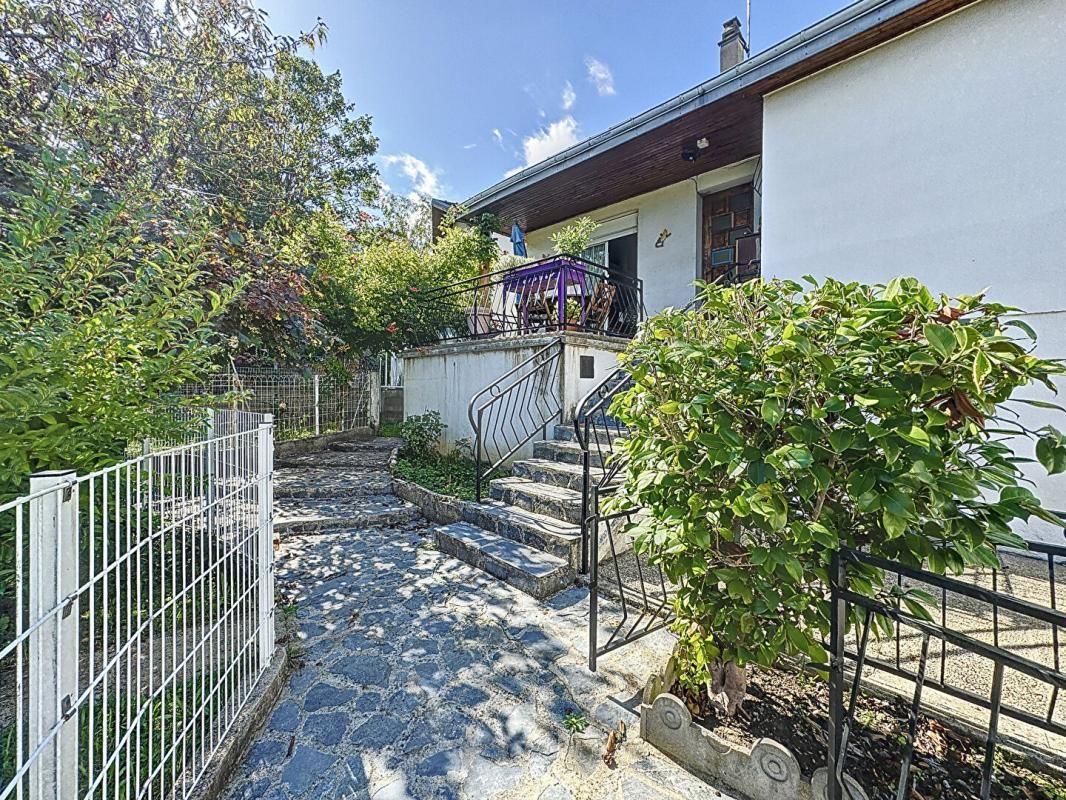 IGNY Maison Familiale à Igny Terrain de 500 m² Combles Aménageables et Sus sol total ! 3