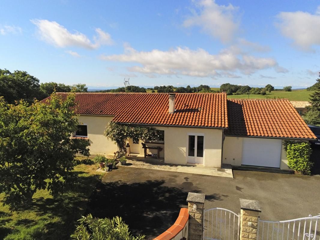 MIRANDE Maison Mirande 6 pièce(s) 112 m2 avec vue sur les Pyrénées 3