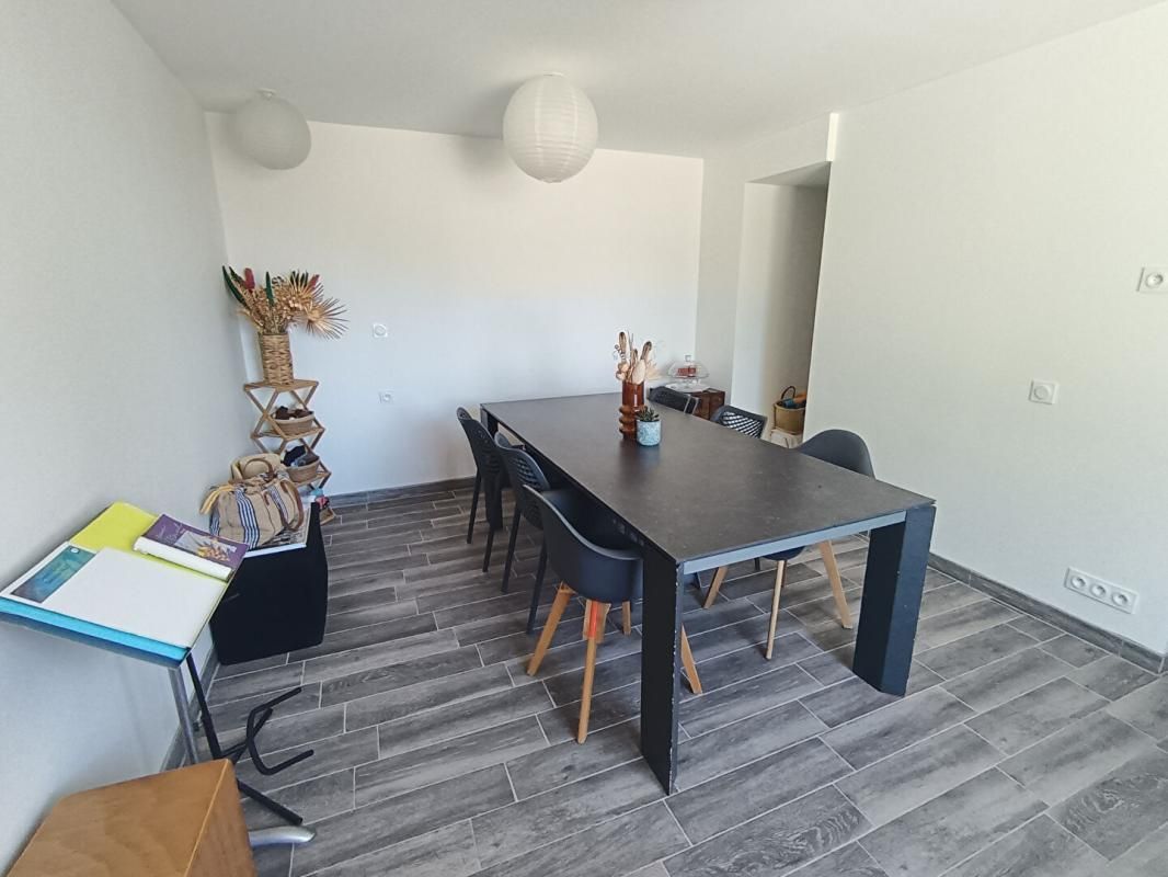 GRANVILLE Appartement T1 bis 45 m² refait à neuf quartier Saint Paul 3