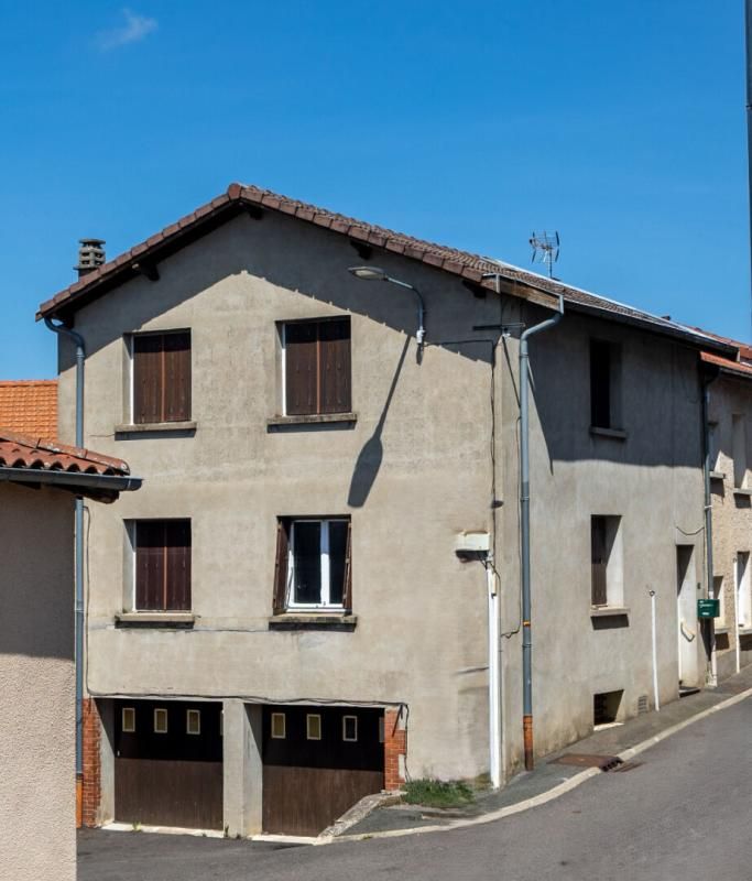 VIOLAY charmante maison de village de 80 m² ? Idéalement située à Violay 2