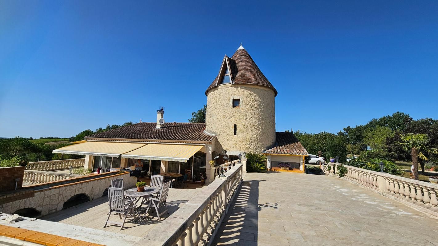 COURRENSAN Maison Courrensan 8 pièce(s) 259 m2 4