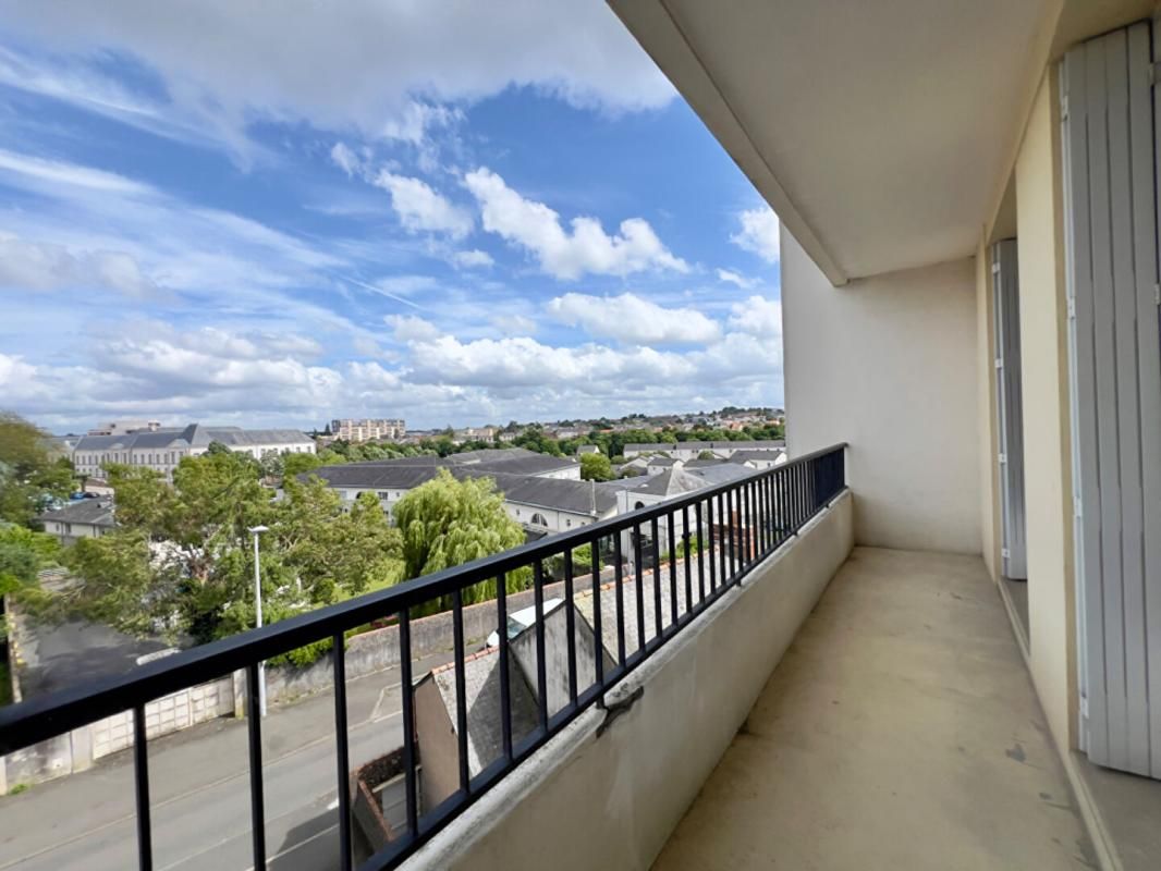 CHOLET Appartement Cholet 4 pièces 78.1 m2 2