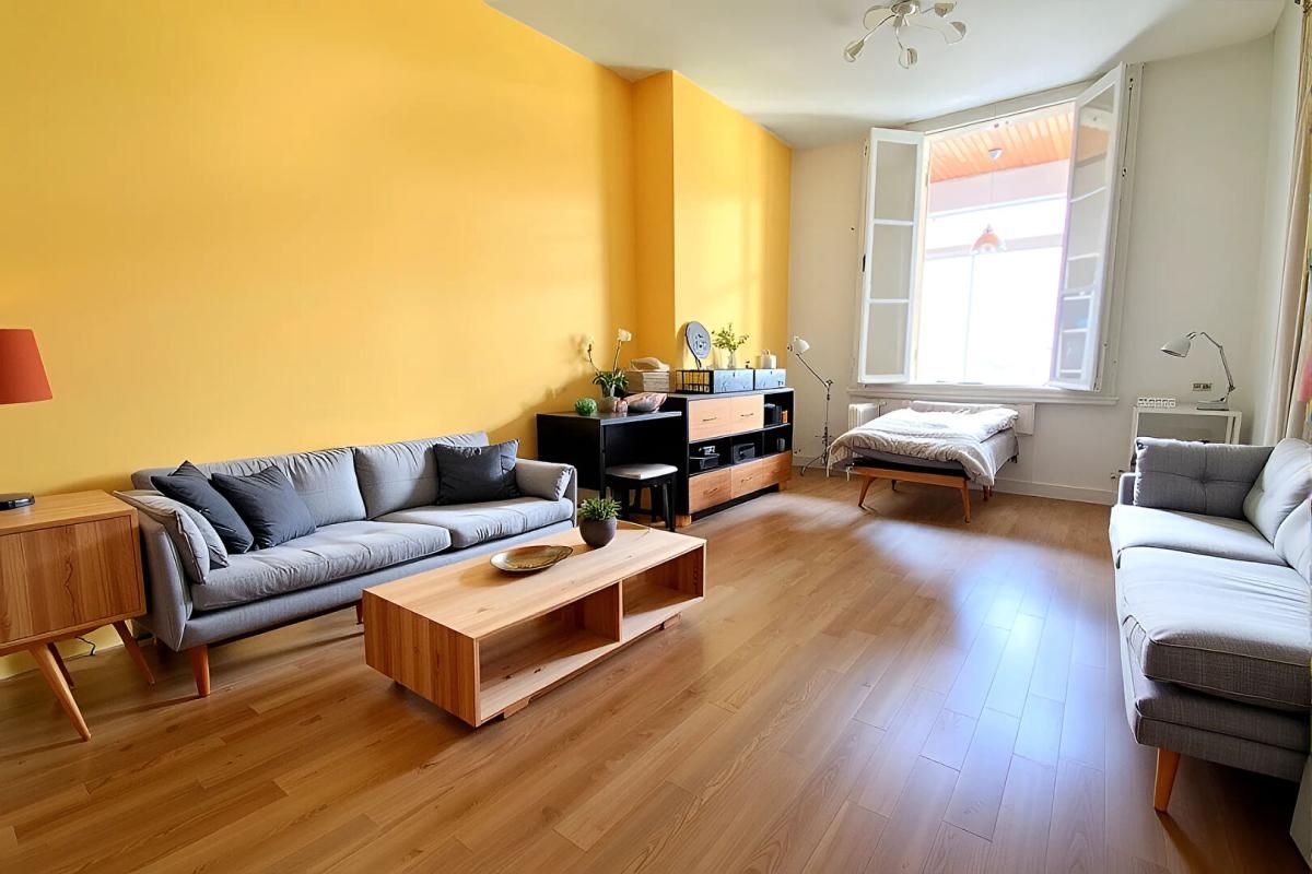 BORDEAUX Maison de famille en pierre de caractère 142m² à Bordeaux 3