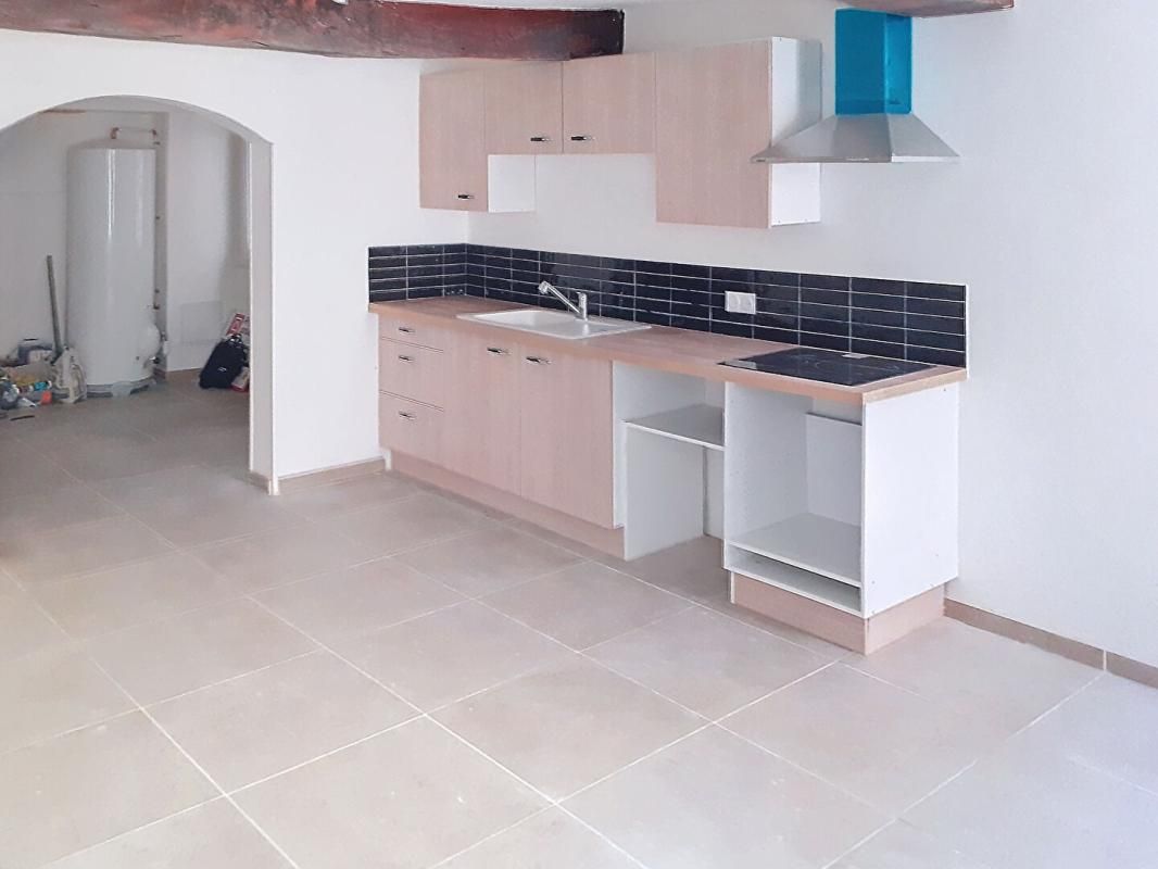 TAVERNES Maison de village rénovée 5 pièces 124 m2 - Tavernes 1