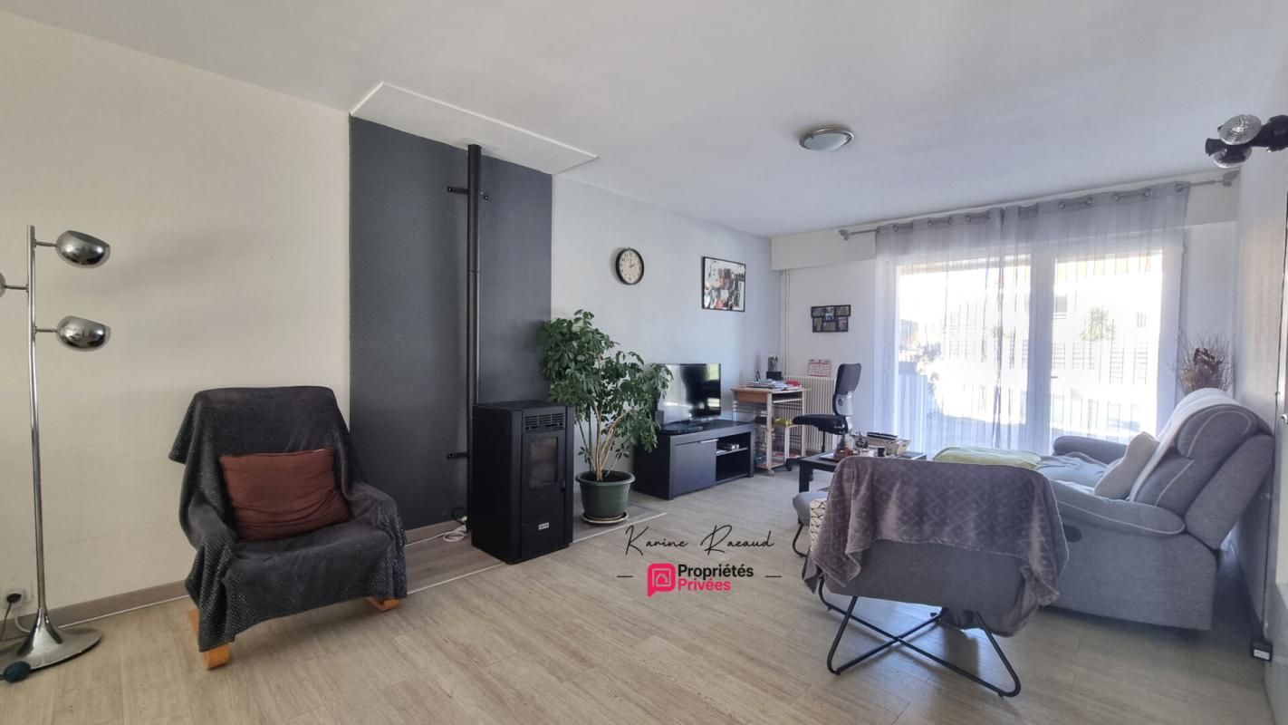 LA ROCHE-SUR-YON Maison 125 m2, 5 chambres 2
