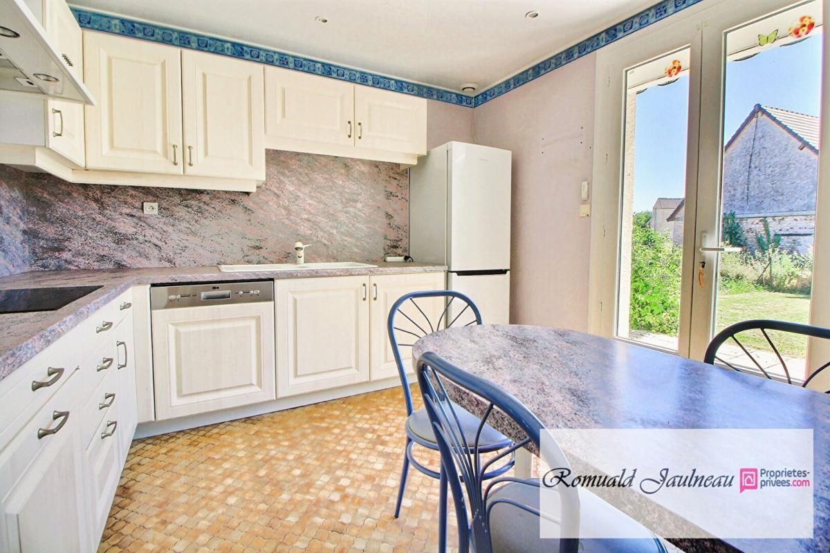 CHARTRES Maison de 136 m²sur sous sol avec 5 chambres 3