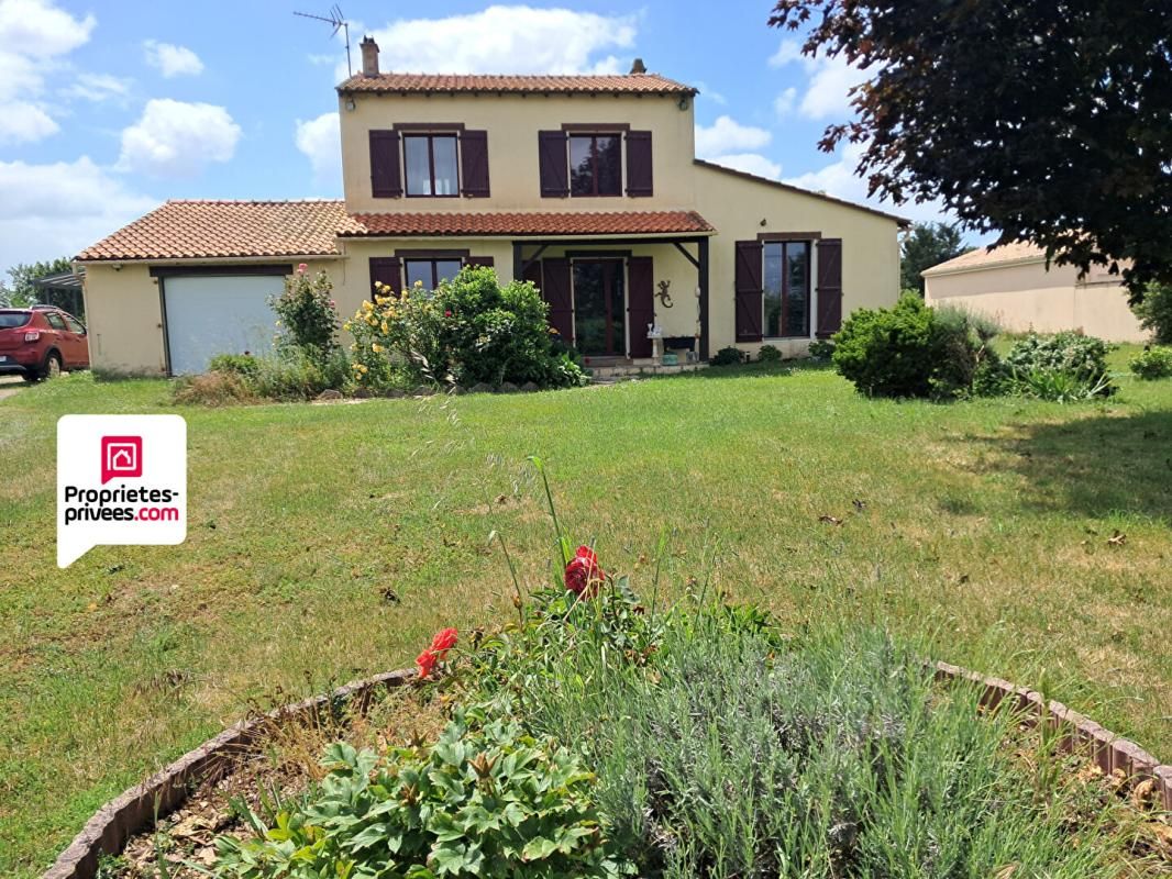 MONTREUIL Charmante maison familiale 6 pièce(s) 133 m2 terrain 2900 m2 1