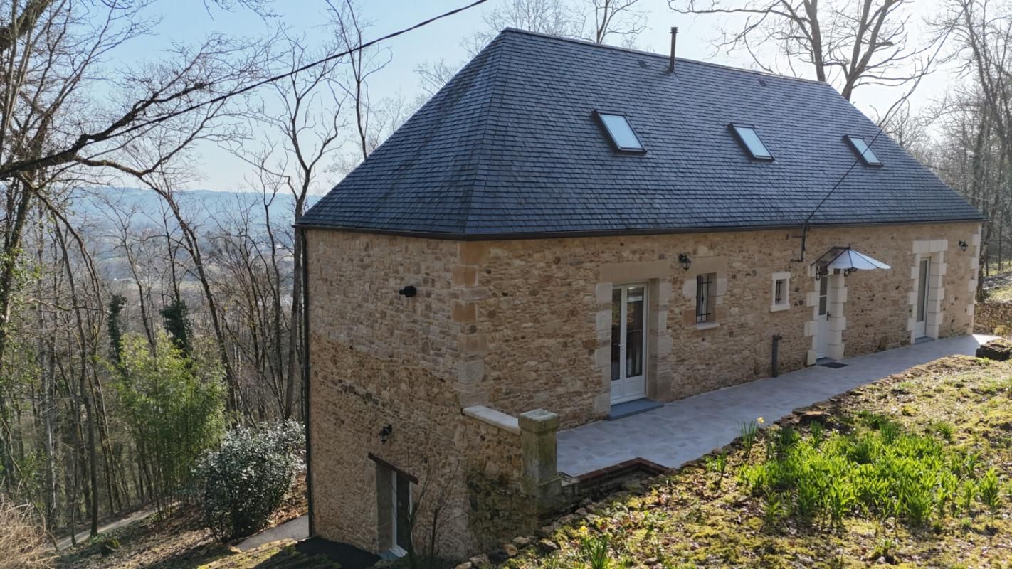 LE BUISSON-DE-CADOUIN Maison récemment rénovée avec 3 chambres 3