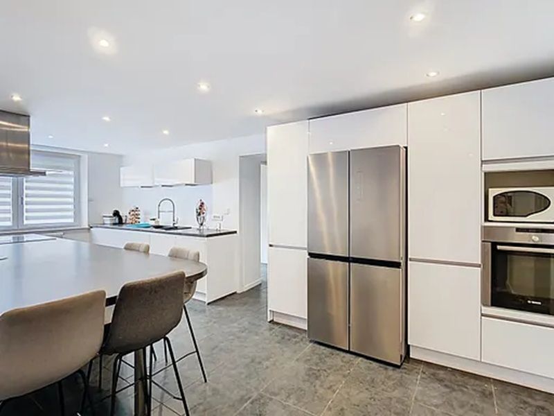 CUSTINES Maison familiale, 7 pièces, 190 m² , Dépendance à rénover, Garage, Jardin 1