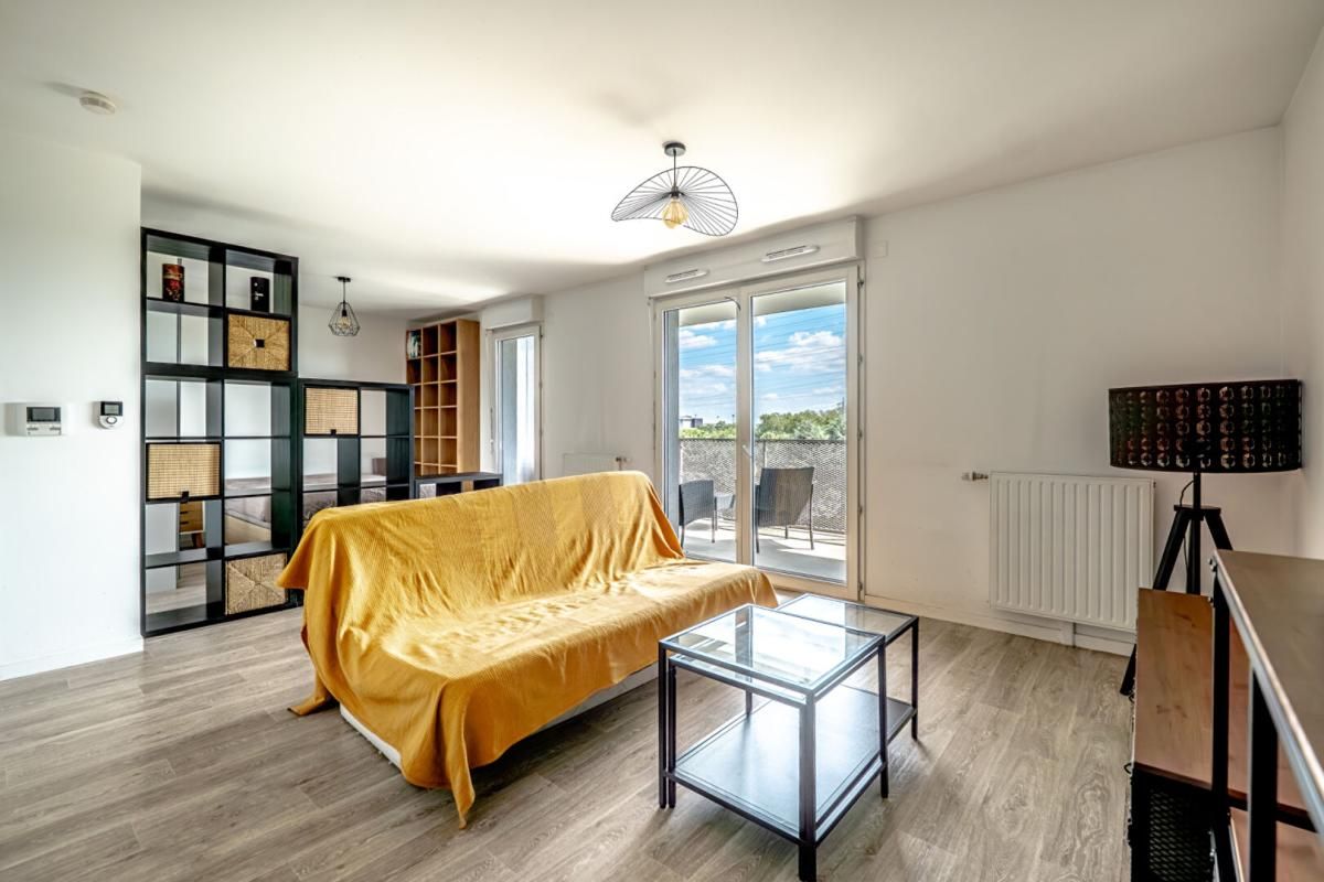 ALFORTVILLE Appartement 2 pièces avec terrasse à vendre Alfortville 1