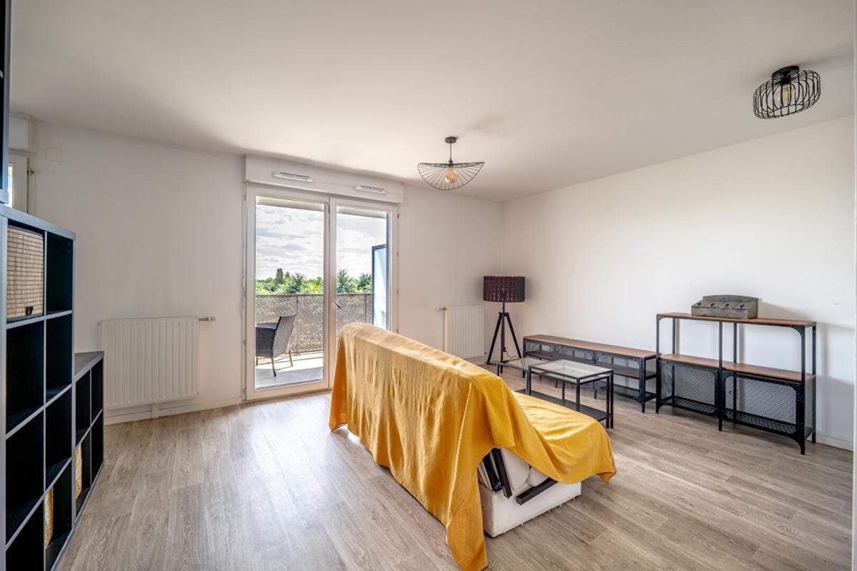 ALFORTVILLE Appartement 2 pièces avec terrasse à vendre Alfortville 3