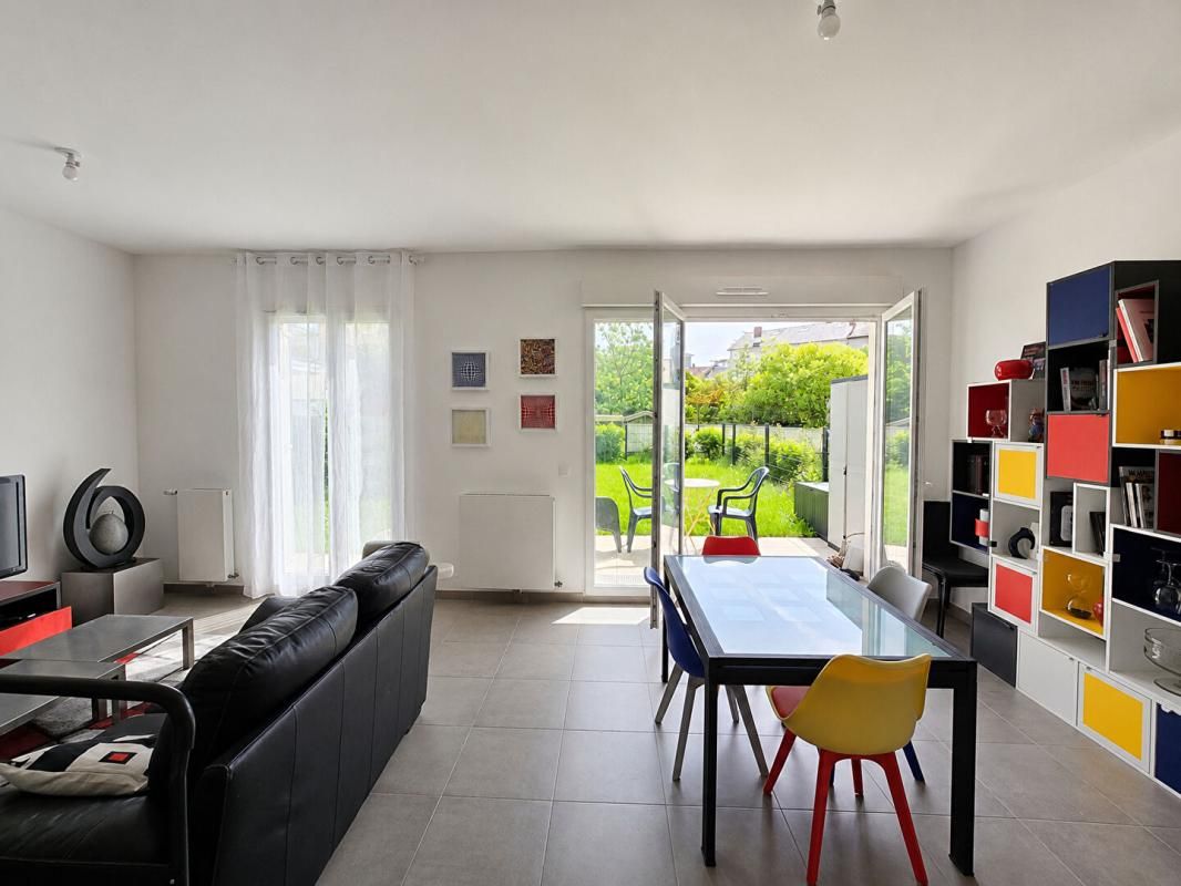 Appartement Vaires Sur Marne 3 pièces 61 m2 - luminosité, jardin, 200 m gare SNCF