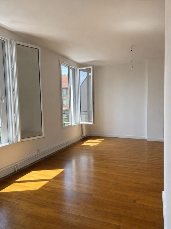 BROU-SUR-CHANTEREINE Appartement lumineux de 3 Pièces de 60 m² - 900 m gare de Vaires 1